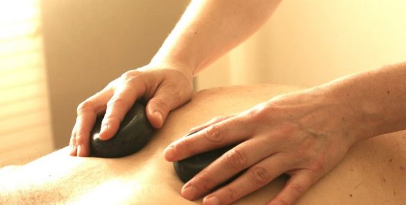 cristallomassage-massage avec pierres semi précieuses